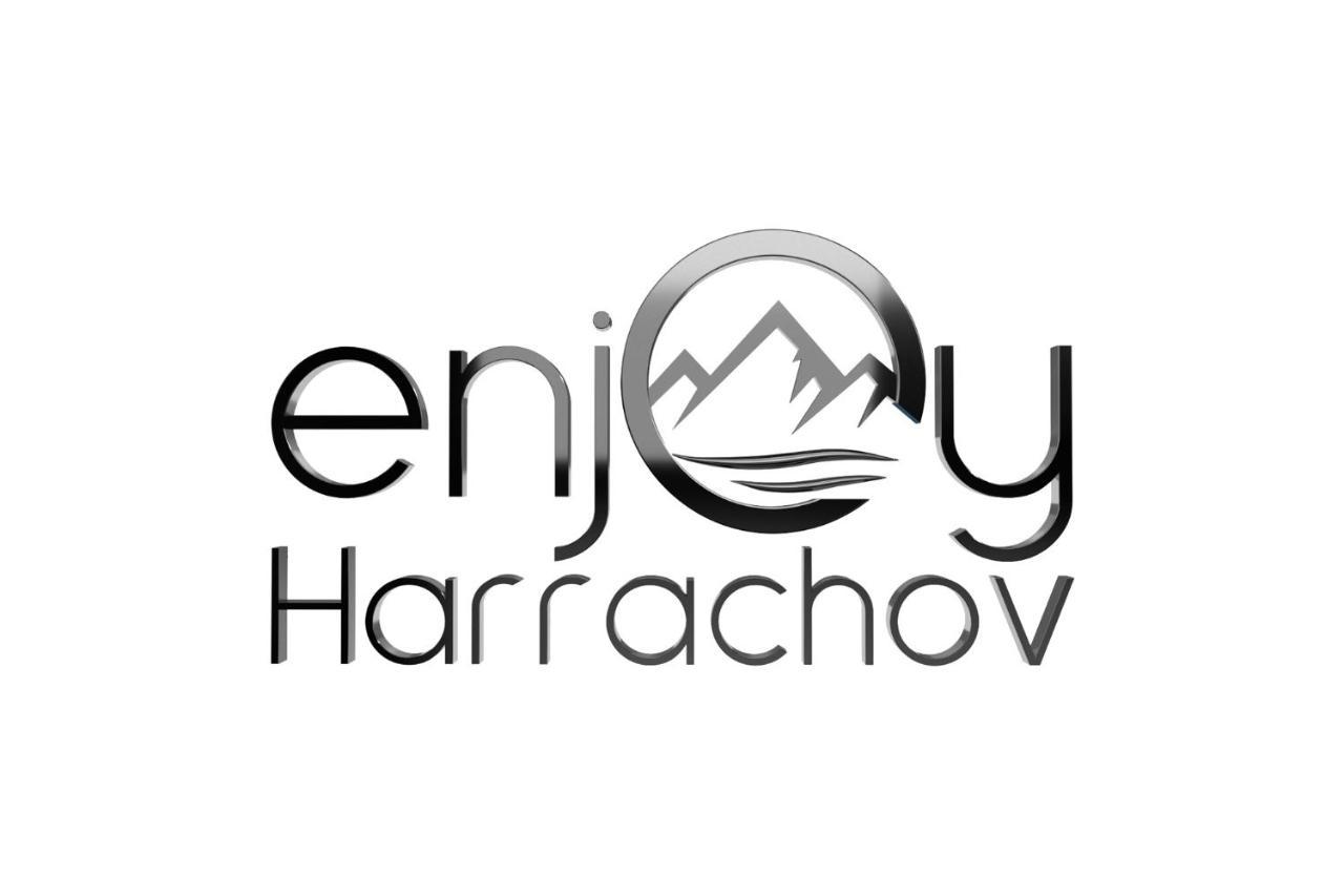 Enjoy Harrachov - Atraktivní slunné studio Čertovka v centru Harrachova s herní konzolí, Netflix, jedinečným výhledem na Čertovu horu a areál skokanských můstků se sjezdovkou Extérieur photo